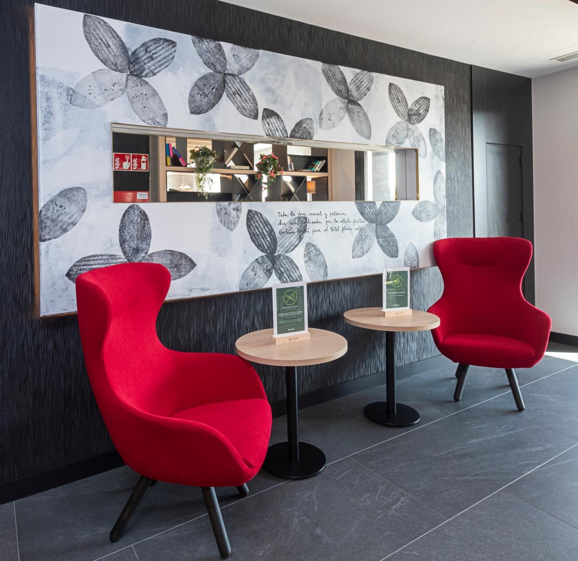 Sercotel Plana Suites Vall de Uxó Eksteriør bilde