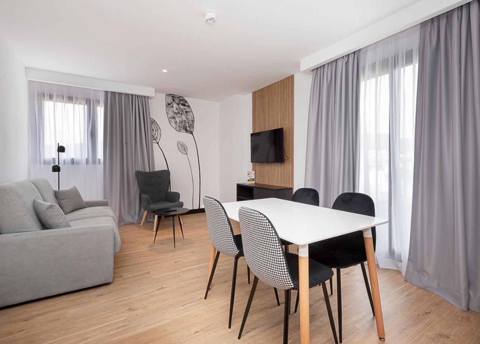 Sercotel Plana Suites Vall de Uxó Eksteriør bilde